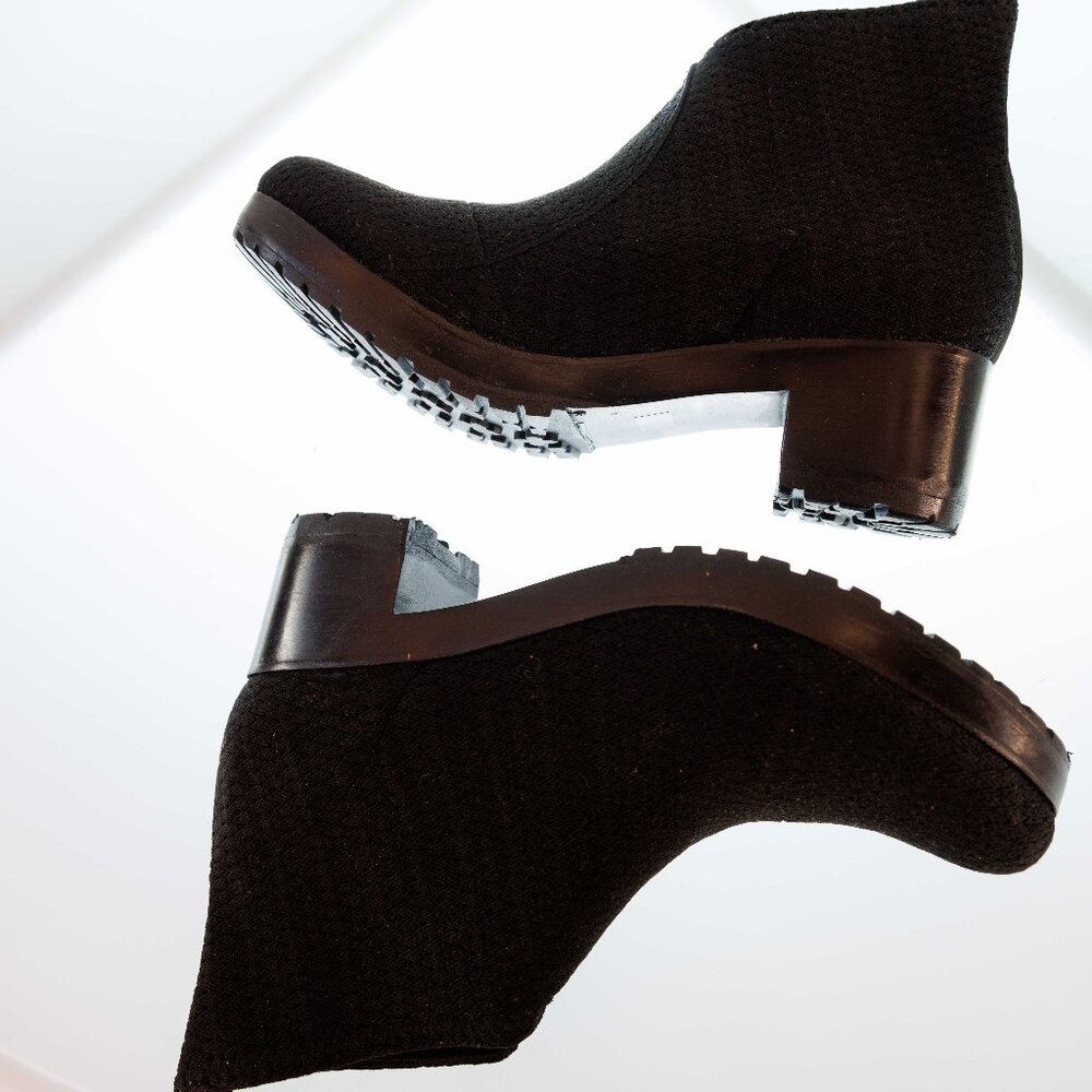 Charleston Shoe Company Upper Monterey Black Boots Size 40 fits Size 8 Womens
